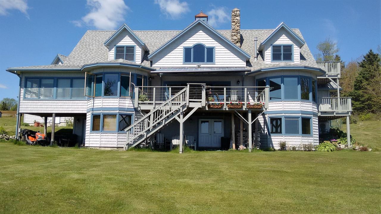Wave Walker Bed And Breakfast Surry Экстерьер фото