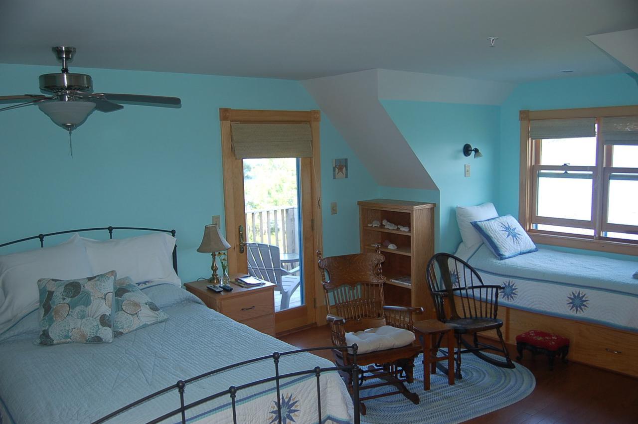 Wave Walker Bed And Breakfast Surry Экстерьер фото