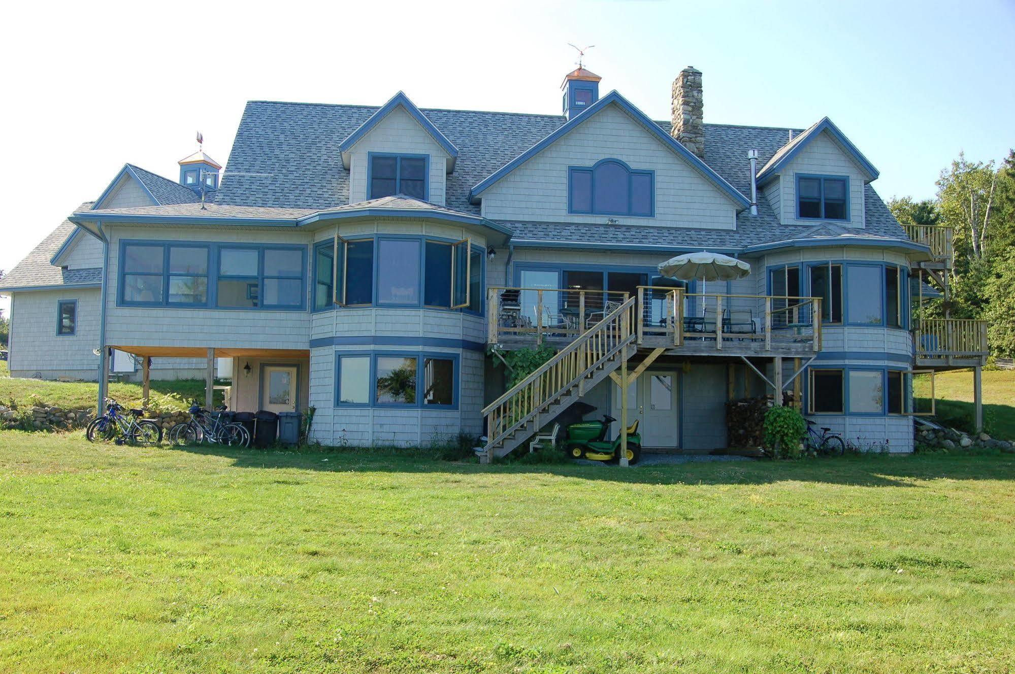 Wave Walker Bed And Breakfast Surry Экстерьер фото