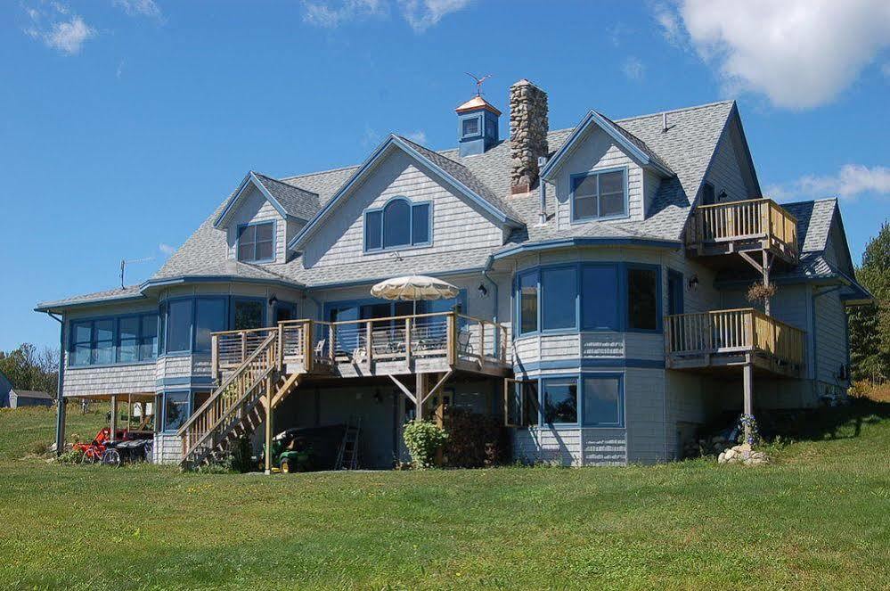 Wave Walker Bed And Breakfast Surry Экстерьер фото